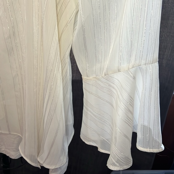 Breathless Blouse off shoulder with beaded straps - Picture 5 of 8